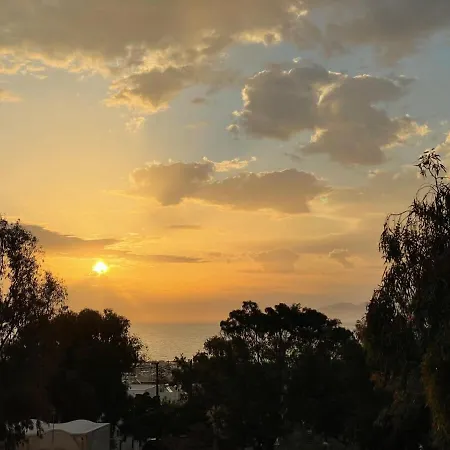 Seaclusion Santorini