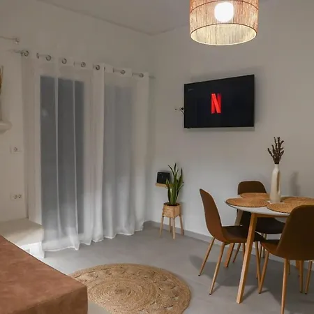 Seaclusion Santorini