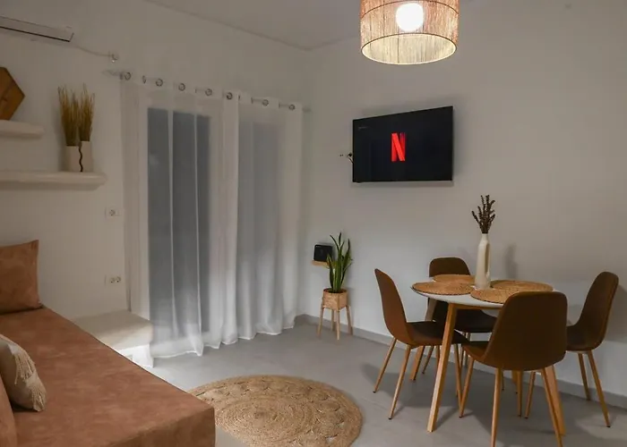 Seaclusion Santorini