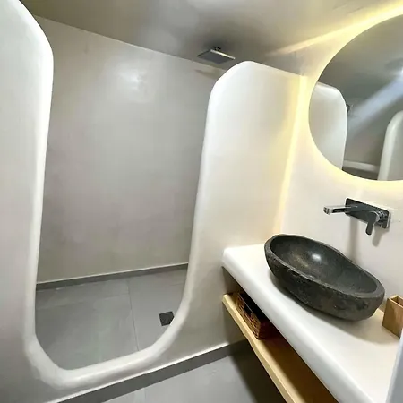 Seaclusion Santorini